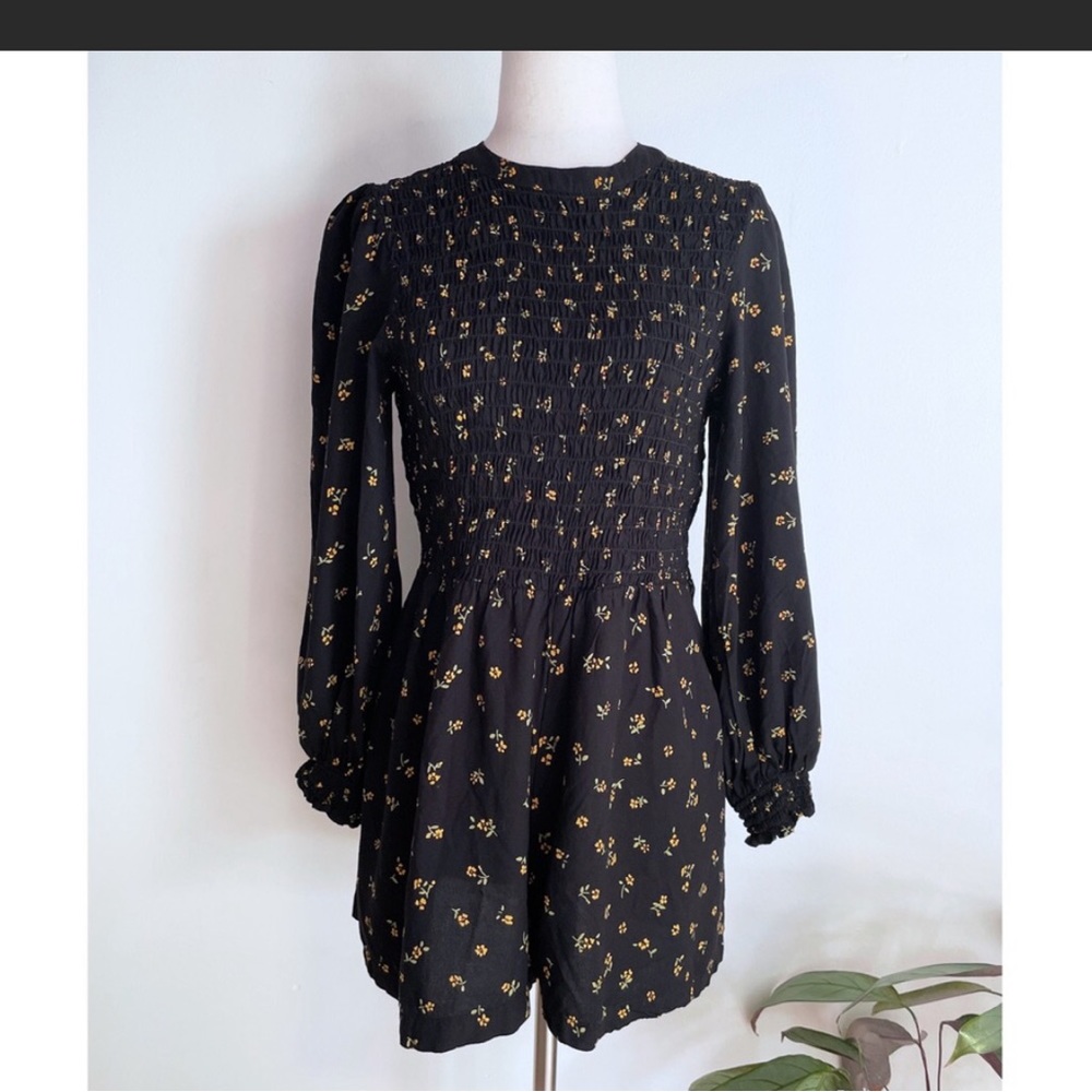 ASOS DESIGN floral ruched smock shirred long sleeve romper - size 0